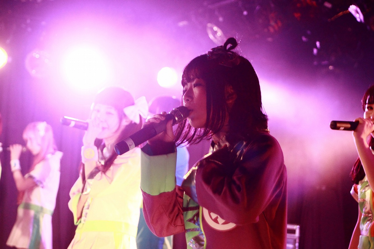 「ゆるめるモ！女性限定ライブ～女めるモ！～」の様子。（撮影：上岡エマ）