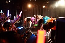 「ゆるめるモ！女性限定ライブ～女めるモ！～」の様子。（撮影：上岡エマ）