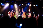 「ゆるめるモ！女性限定ライブ～女めるモ！～」の様子。（撮影：上岡エマ）