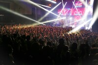 東京・新木場STUDIO COAST公演の様子。（撮影：横井明彦 / Deep-END inc.）