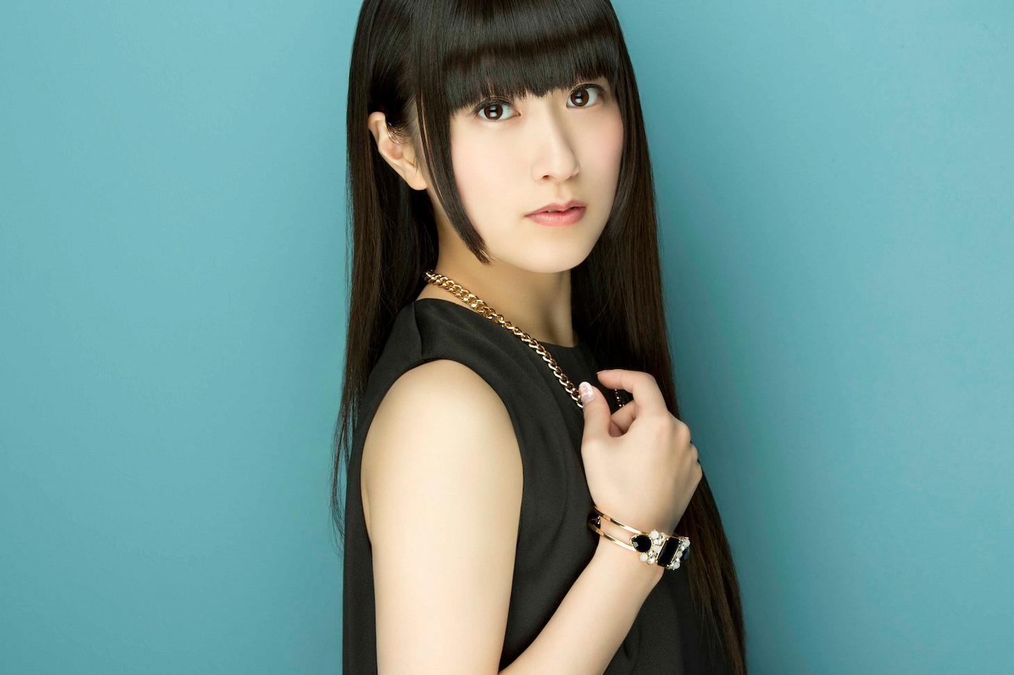 村川梨衣