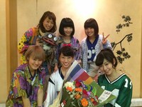 lyrical school（写真提供：キングレコード）