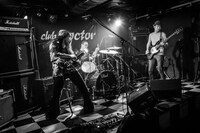 山崎怠雅グループ