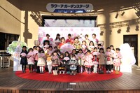 「『プリパラ み～んなのあこがれ♪レッツゴー☆プリパリ』映画公開記念☆ぴなまつりイベント」の様子。（写真提供：avex pictures）