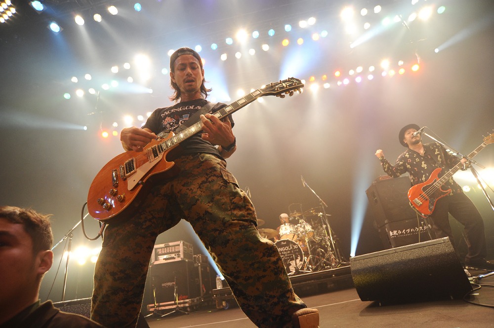 MONGOL800（Photo by Yuji“本田本”Honda）