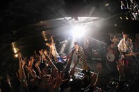 「TWELVE TOUR ～春宵一刻とモノテトラ～」千葉・千葉LOOK公演の様子。（撮影：後藤壮太郎）