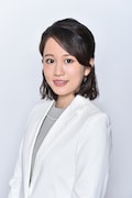 前田敦子扮する毒島ゆり子。 (c)TBS