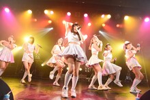 PASSPO☆によるフライトの様子。