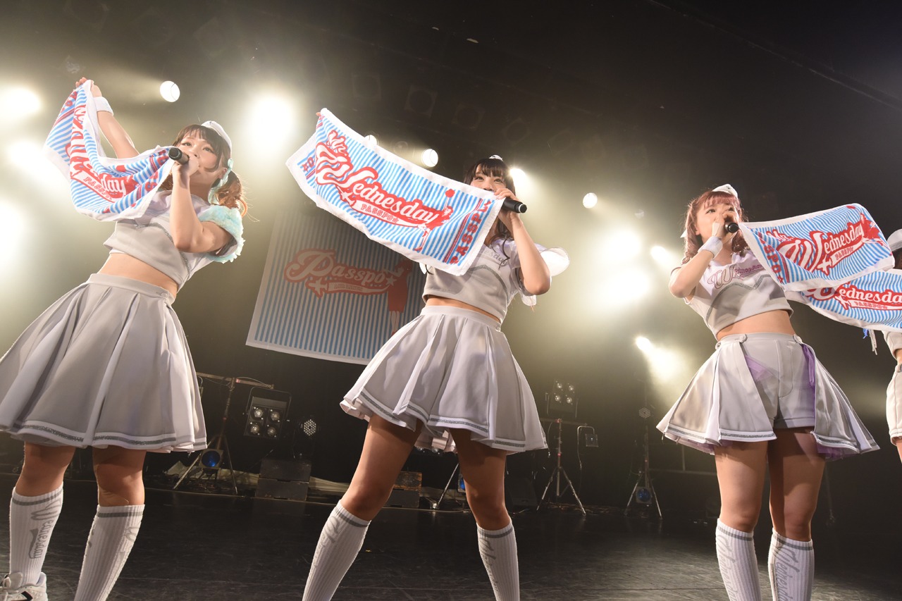 PASSPO☆によるフライトの様子。