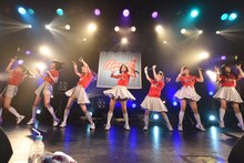 PASSPO☆によるフライトの様子。