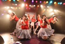 PASSPO☆によるフライトの様子。