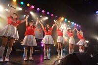 PASSPO☆によるフライトの様子。