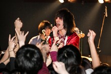 静岡・MESCALIN DRIVEでのドレスコーズのライブの様子。（Photo by Yoshihiro Mori）