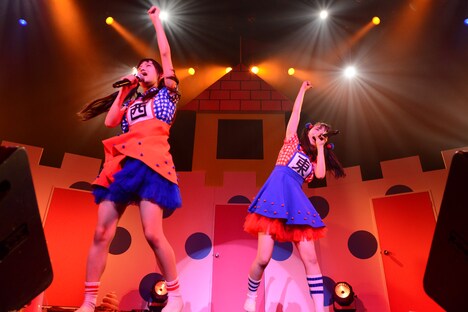 「【～生と死～】生ハムと焼うどんワンマンライブ二品目」の様子。