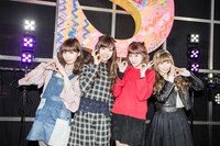 左からあいにゃん、ひなんちゅ、すぅ、ゆかるん。（撮影：堂園博之）