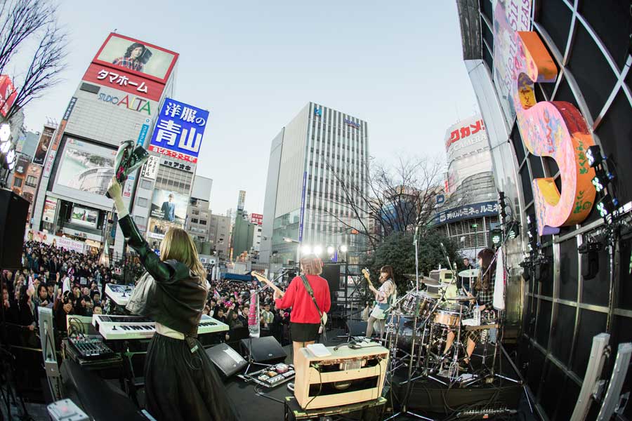 Silent Sirenシークレットライブの様子。（撮影：堂園博之）