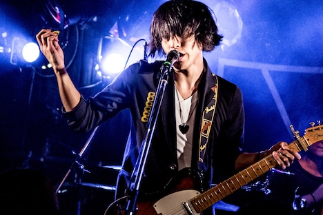涼木聡(Vo, G)(Photo by mepo)