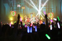 「GOGO DEMPA TOUR 2016 ～ まだまだ夢で終わらんよっ！ ～」NHKホール公演の様子。（撮影：チェリーマン）