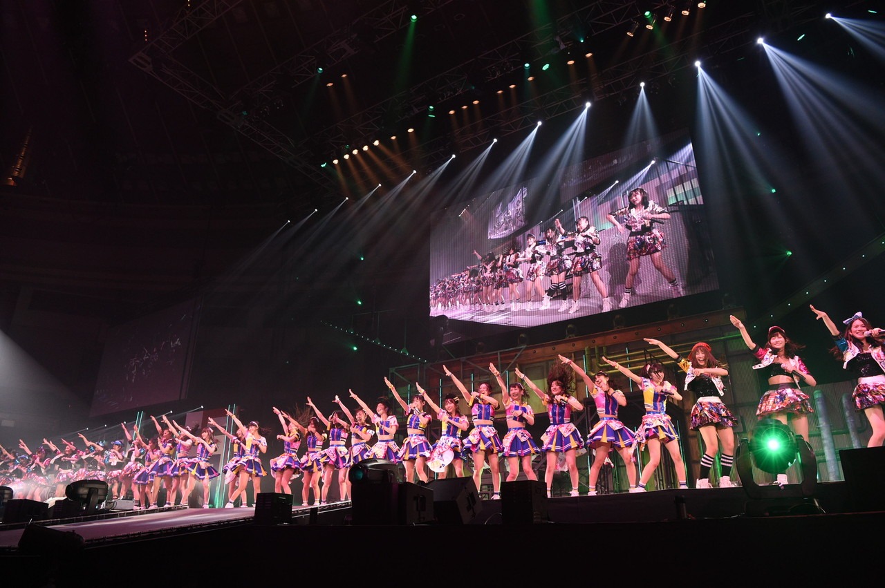 「みんな、泣くんじゃねえぞ。宮澤佐江卒業コンサート in 日本ガイシホール」１日目の公演の様子。(c)AKS