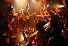 MOTHBALL「Galactica Spectra : Episode 1」の様子。（Photo by Tetsuya Yamakawa）