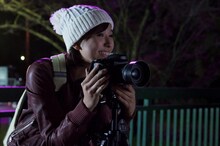 「ストレンジャー ～バケモノが事件を暴く～」の玉井詩織出演シーン。(c)テレビ朝日