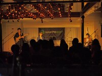 「InterFM897 Special Live on LADY CRYSTAL～船上ライブ～」の様子。