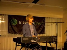 杉本雄治（Piano, Vo）