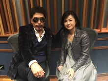 左から鈴木雅之、薬師丸ひろ子。（写真提供：NHK）