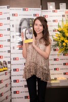 May J.（写真提供：マガジンサミット）