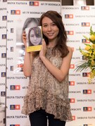 May J.（写真提供：マガジンサミット）