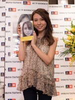 May J.（写真提供：マガジンサミット）