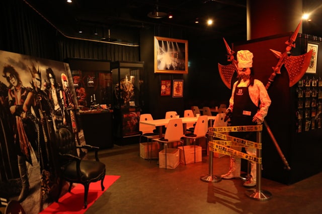 「聖飢魔II HARAJUKU KOWAii CAFE」店内の様子。（写真提供：アリオラジャパン）