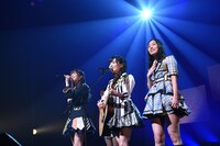 「AKB48グループ『誰かのためにプロジェクト』被災地復興支援ライブ」の様子。(c)AKS