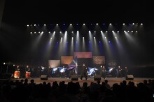 「AKB48グループ『誰かのためにプロジェクト』被災地復興支援ライブ」の様子。(c)AKS