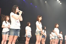 「AKB48グループ『誰かのためにプロジェクト』被災地復興支援ライブ」の様子。(c)AKS