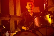 森田ケーサク(Dr)(撮影:新保勇樹)