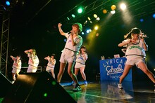 「lyrical school oneman live 2016 @ Shinjuku BLAZE」の様子。