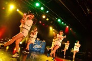 「lyrical school oneman live 2016 @ Shinjuku BLAZE」の様子。