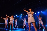 「lyrical school oneman live 2016 @ Shinjuku BLAZE」の様子。