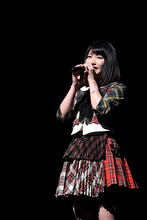 「AKB48グループ『誰かのためにプロジェクト』被災地復興支援ライブ」の様子。(c)AKS