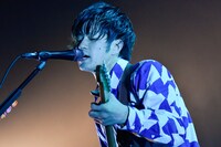 三原健司（Vo, G / フレデリック）（撮影：古渓一道）