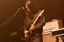 山崎康介（G / 雨のパレード）（撮影：古渓一道）