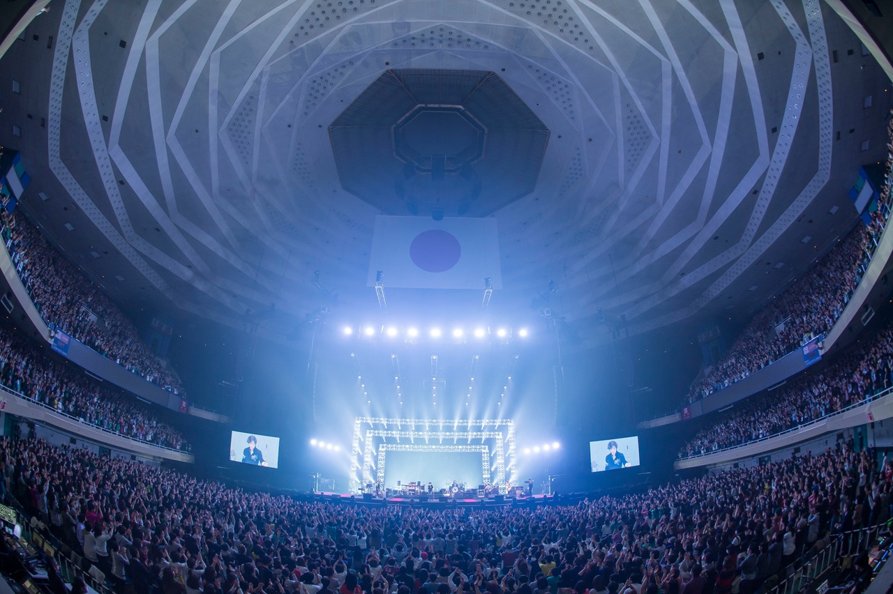 3月6日に行われた稲葉浩志「Koshi Inaba LIVE 2016 ～enIII～」東京・日本武道館公演の様子。（写真提供：VERMILLION RECORDS）