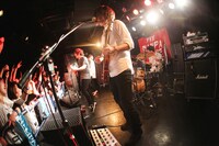 「卒業式Final Season～最初で最後の待つ元ワンマン～」の様子。（撮影：後藤壮太郎）