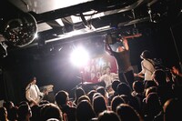 「卒業式Final Season～最初で最後の待つ元ワンマン～」の様子。（撮影：後藤壮太郎）