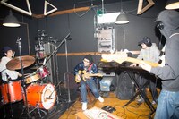 新曲「アメリカ」レコーディング中のどついたるねん。