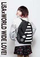 「WWL!×LiSAコラボリュック」使用イメージ。