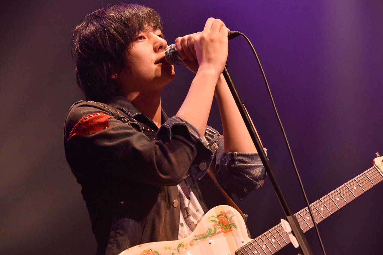 【flumpool 山村隆太 直筆サイン入り】 コンサートパンフレット flumpool山村隆太ギターデザインの話と言う財産。 | 誠王=MAKOTO