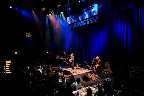 藤巻亮太「藤巻亮太3月9日PREMIUM DAY!!」の様子。