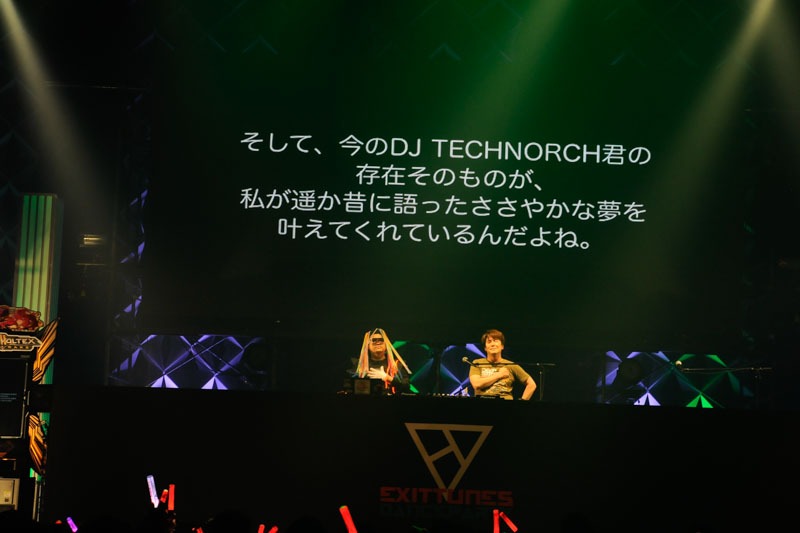 左からDJ TECHNORCH、L.E.D.。（提供：EXIT TUNES）